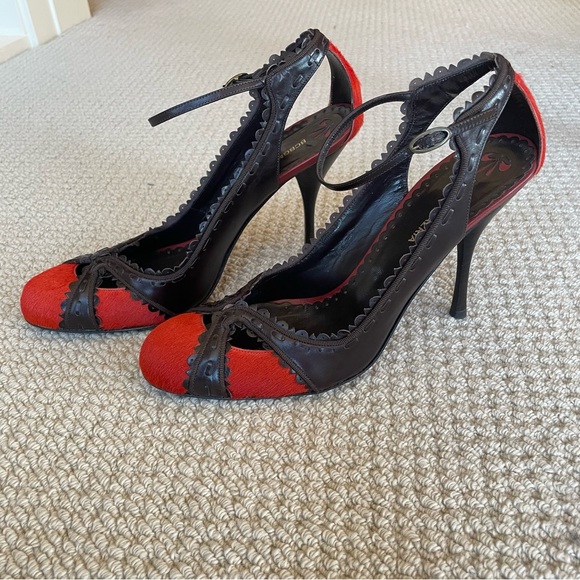 BCBGMaxAzria Brown Leather Heels with Burnt Orange Fur - Picture 2 of 13